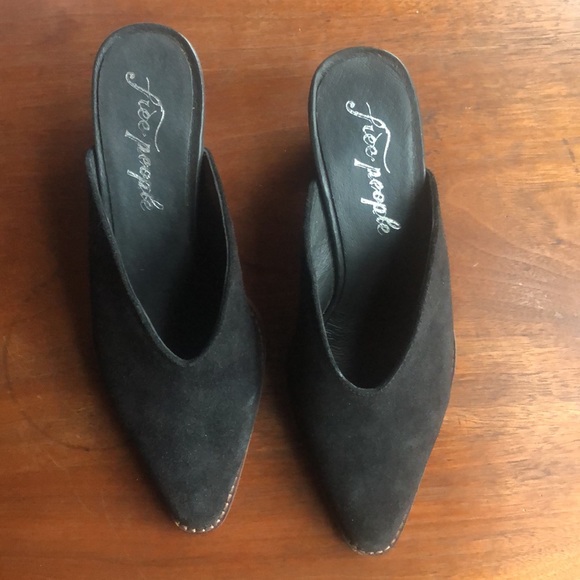 Free People Anya Mule in Black Suede - Picture 3 of 7